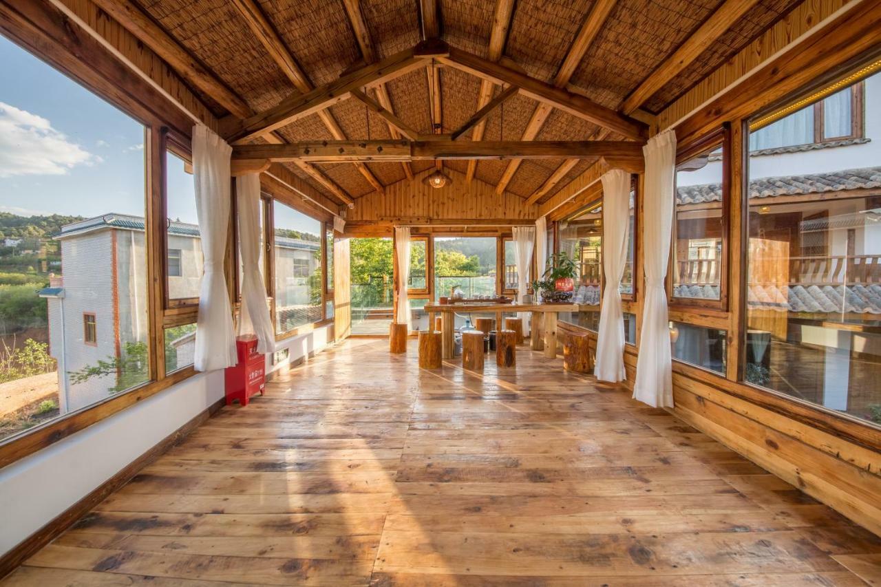 Swallow Nest Guesthouse Куньмін Екстер'єр фото