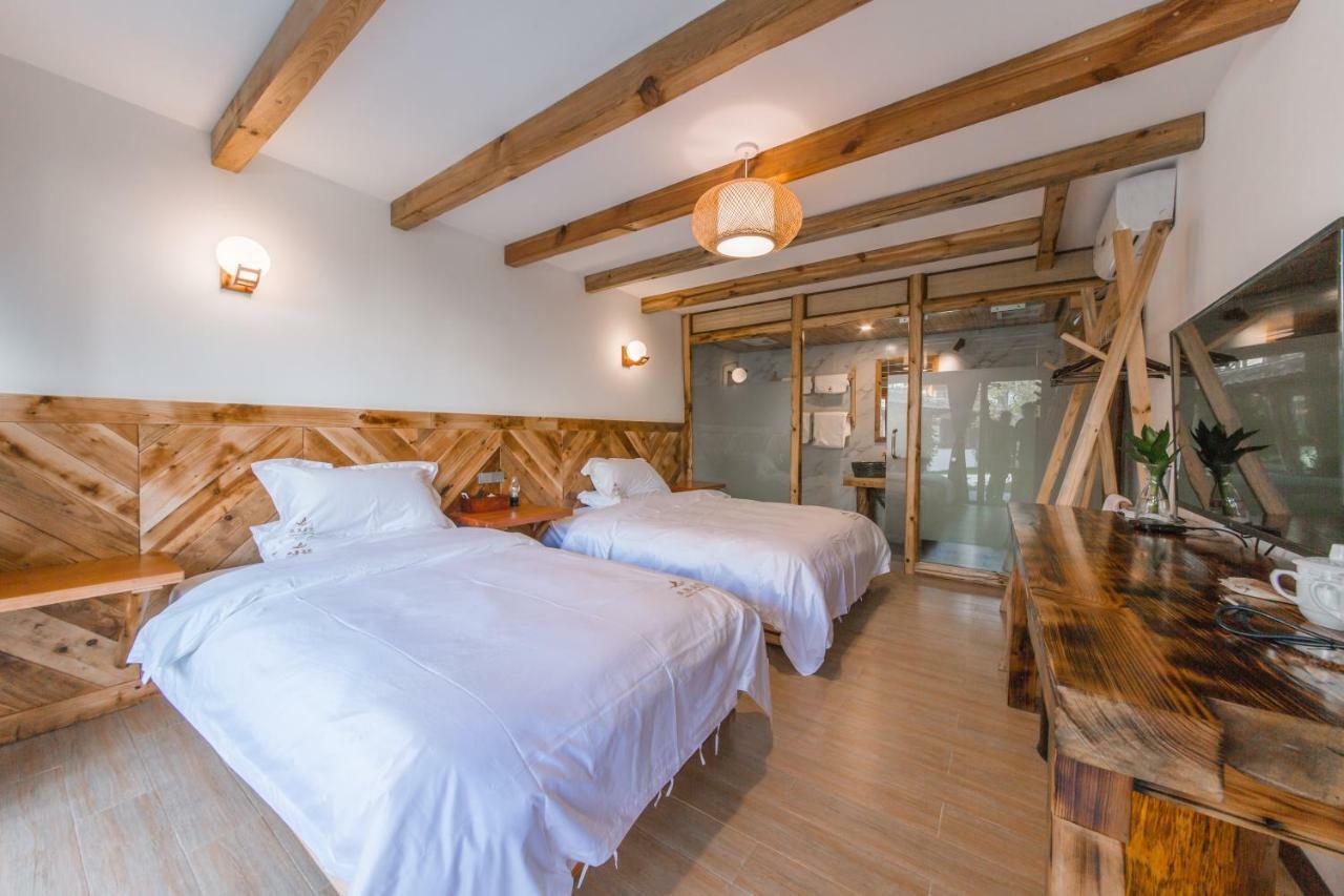 Swallow Nest Guesthouse Куньмін Екстер'єр фото