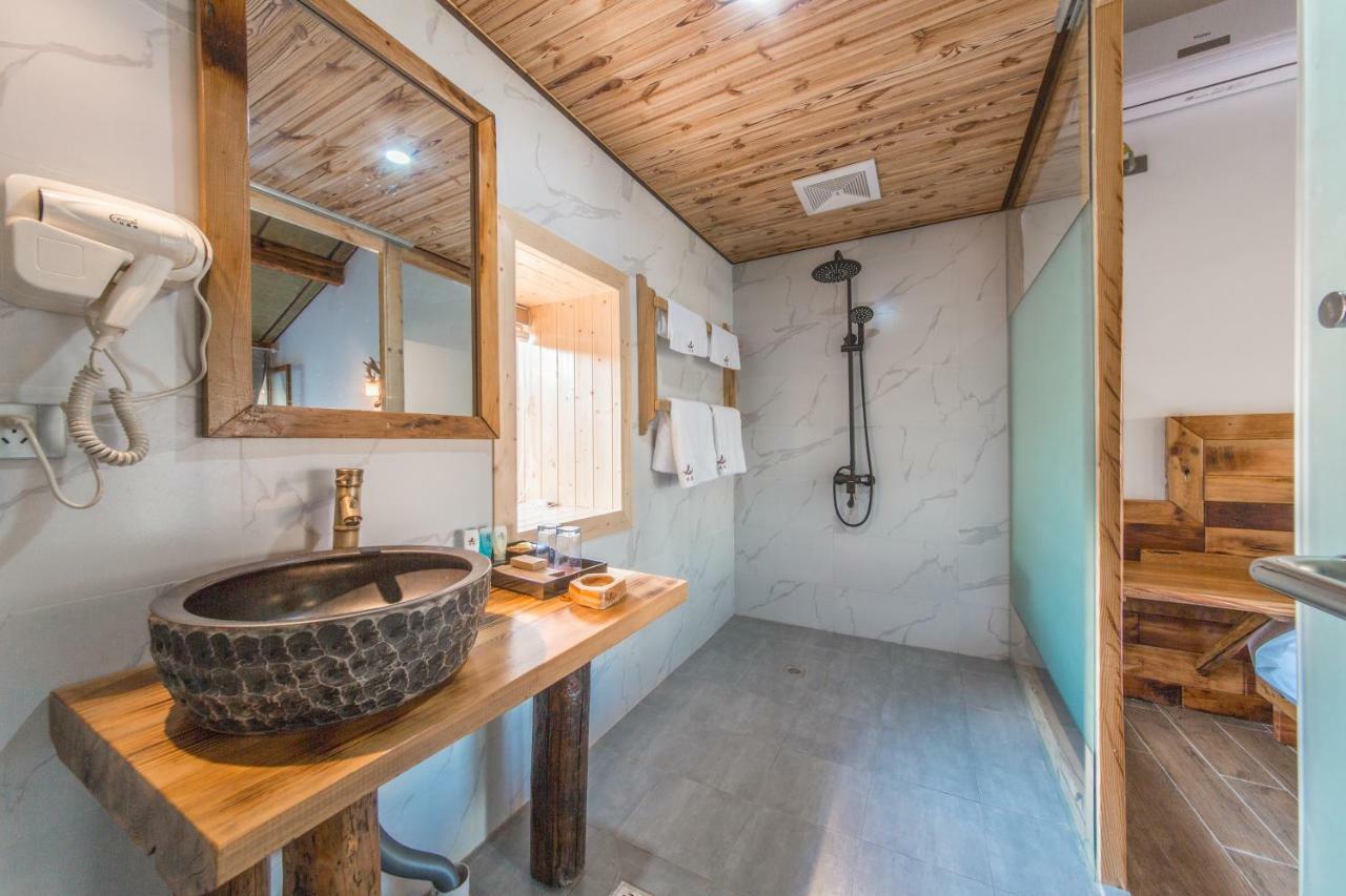 Swallow Nest Guesthouse Куньмін Екстер'єр фото